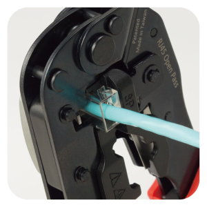 PINZA A CRIMPARE PER SPINE MODULARI PASSANTI RJ45 - MK580